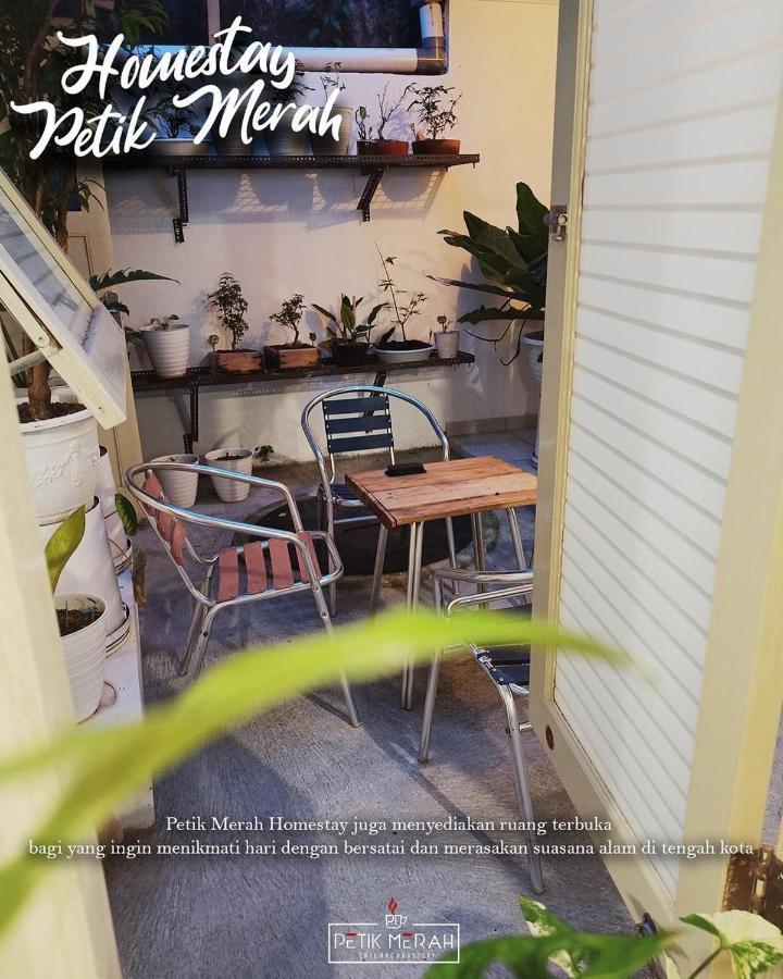 Petik Merah Homestay Pakualaman Exteriör bild